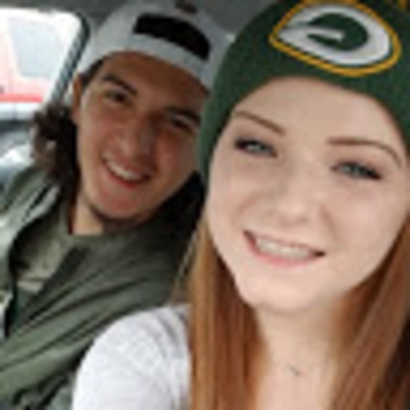 Meet your Posher, Emily - Picture 1 of 1